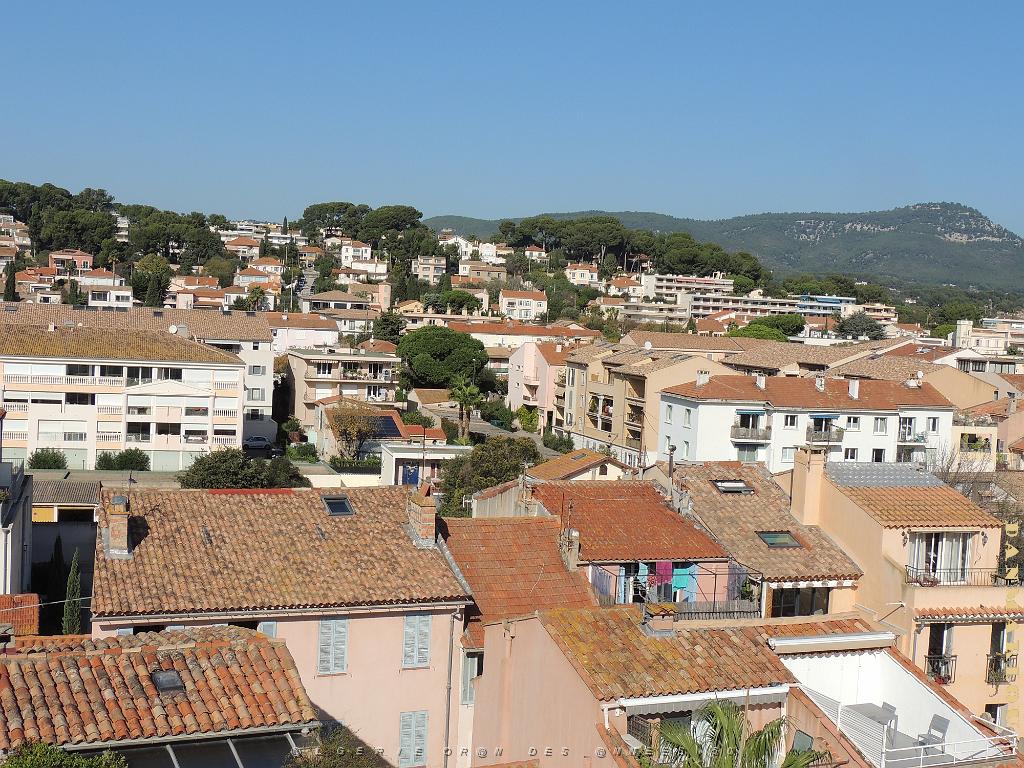 2024 11 02 EN FLANANT SUR SANARY (69).jpg